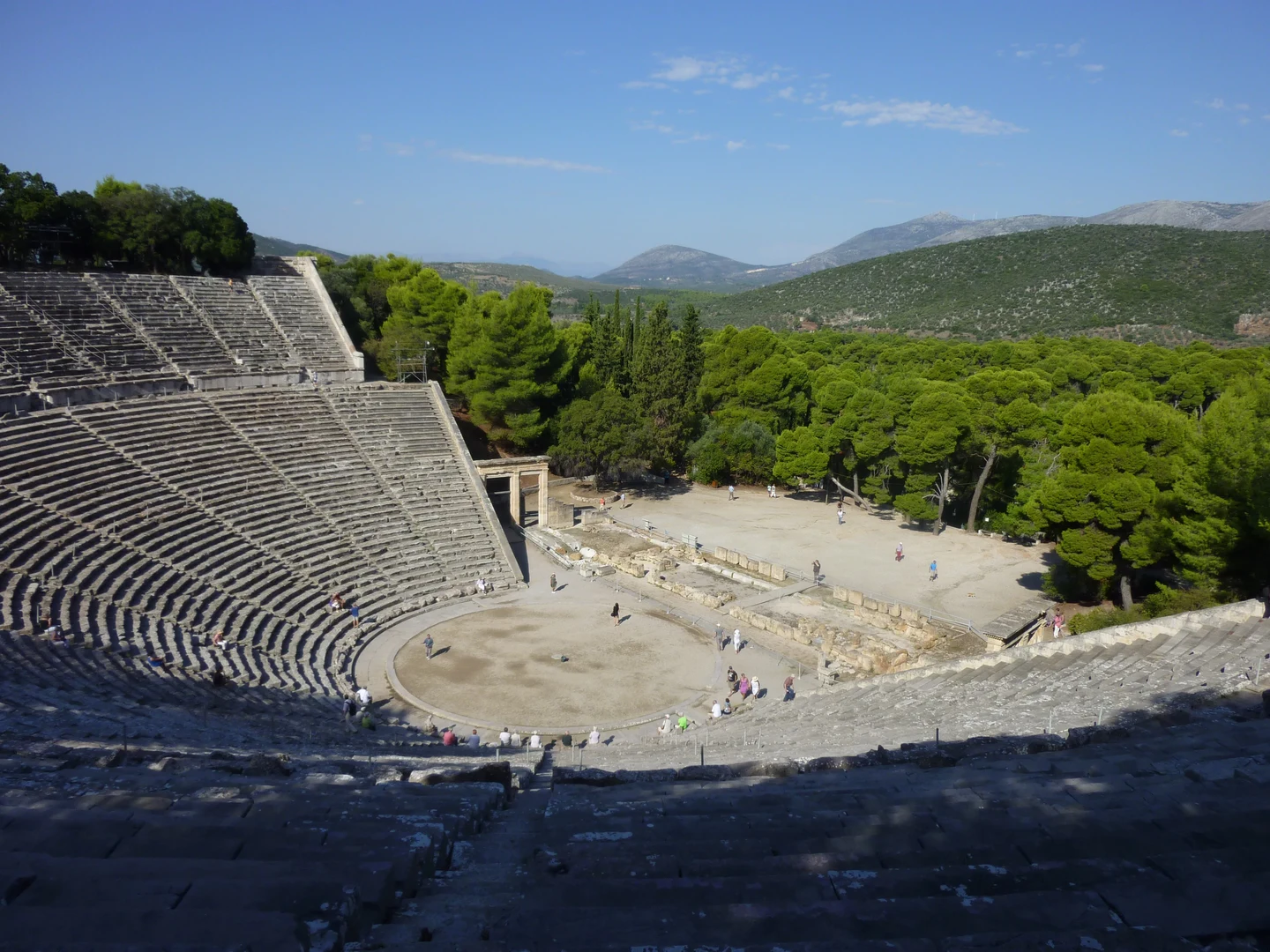 Theater Epidauros.JPG